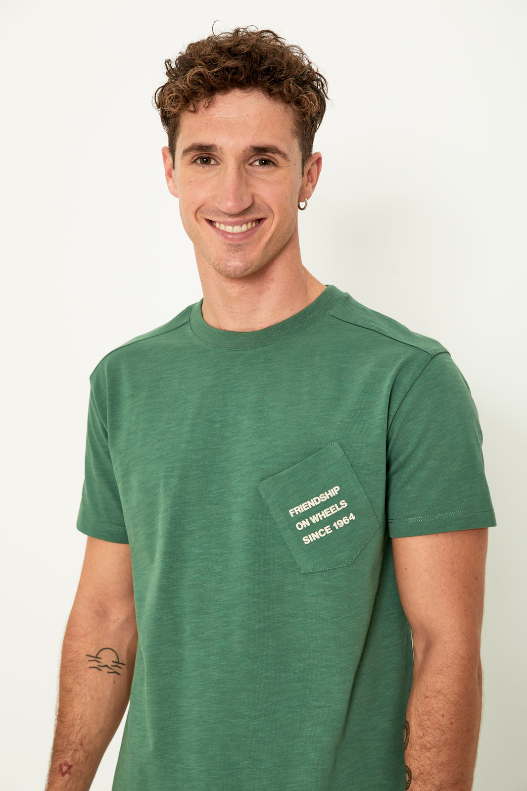 Camiseta bolsillo Friends (Verde)